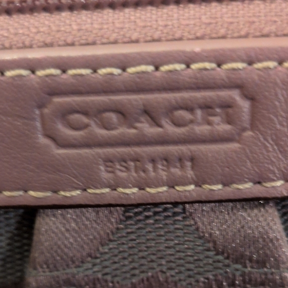 Coach Lavender and Gray Signature Wristlet NEW! - Picture 3 of 10